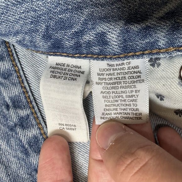 Lucky Brand The Cut Off Shorts Womens 6/28 Light Wash Denim Distressed Lace - Picture 7 of 12